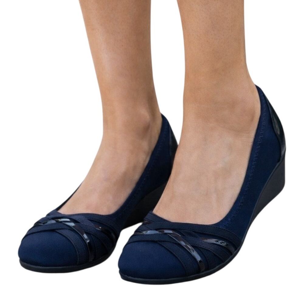 Cliffs New Bowie Wedge Slip On Non Slip Sole Round Toe Navy Blue Women’s Size 8M